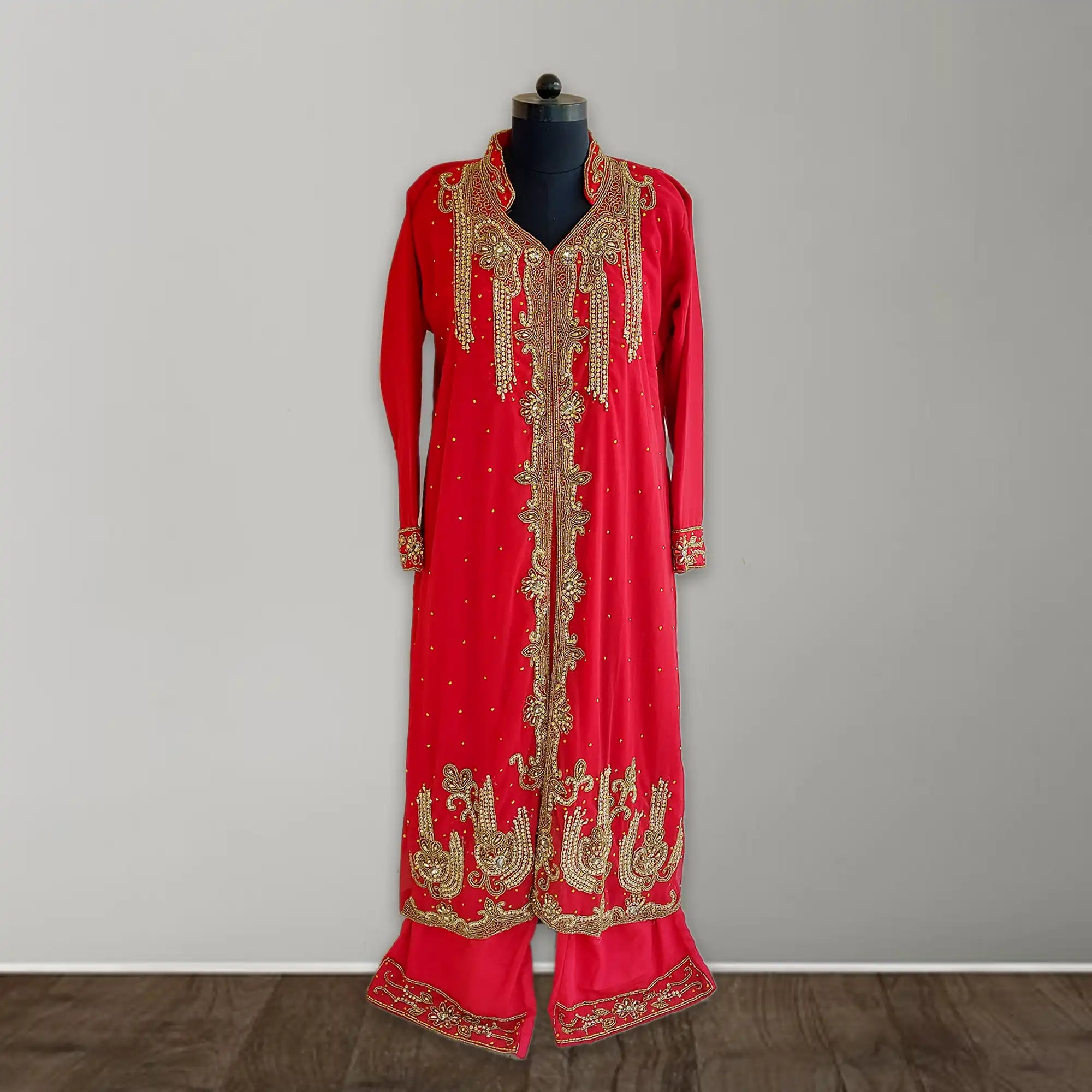 maroon traditiona kaftan dress