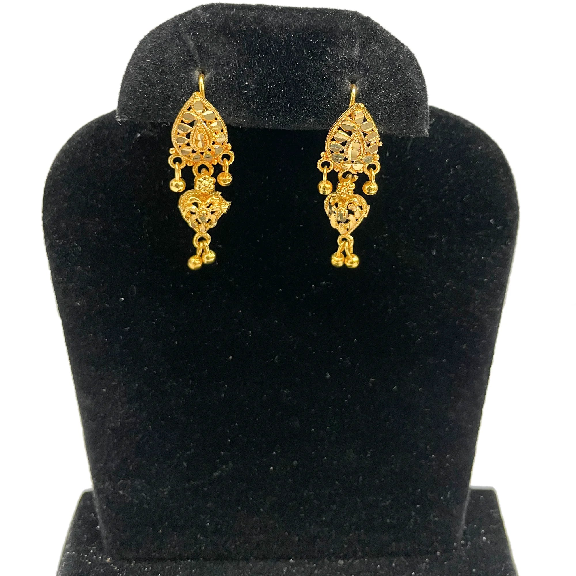 2_1_95a6ad75-bd38-46ff-b782-912456d79f43 traditional earrings, womens earrings, daily wearing earrings, earrings gift for annversary