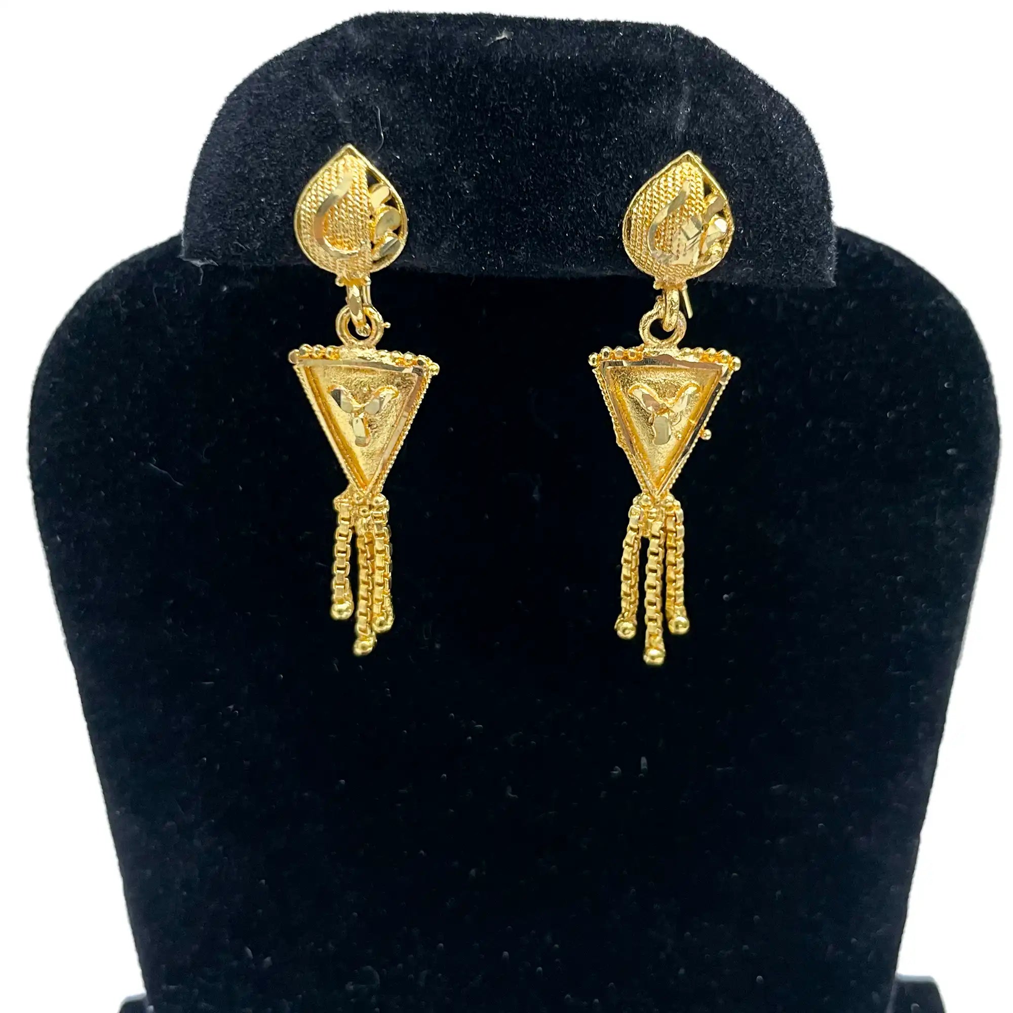 2_de993697-8534-464c-bcd6-a236cc655bce fancy earringns, polki earrings, south indian earrings