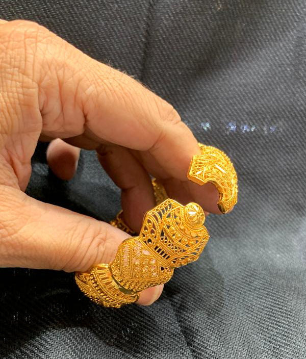 Openable Gold Plated Bracelet Bangle