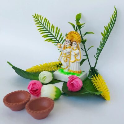 GI09-_4 White Radhe Krishna idol